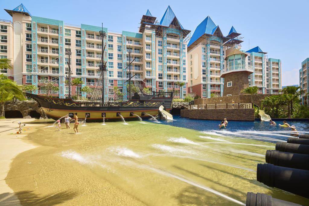 Grand Carribean By Tech Apartment Pattaya Exterior foto