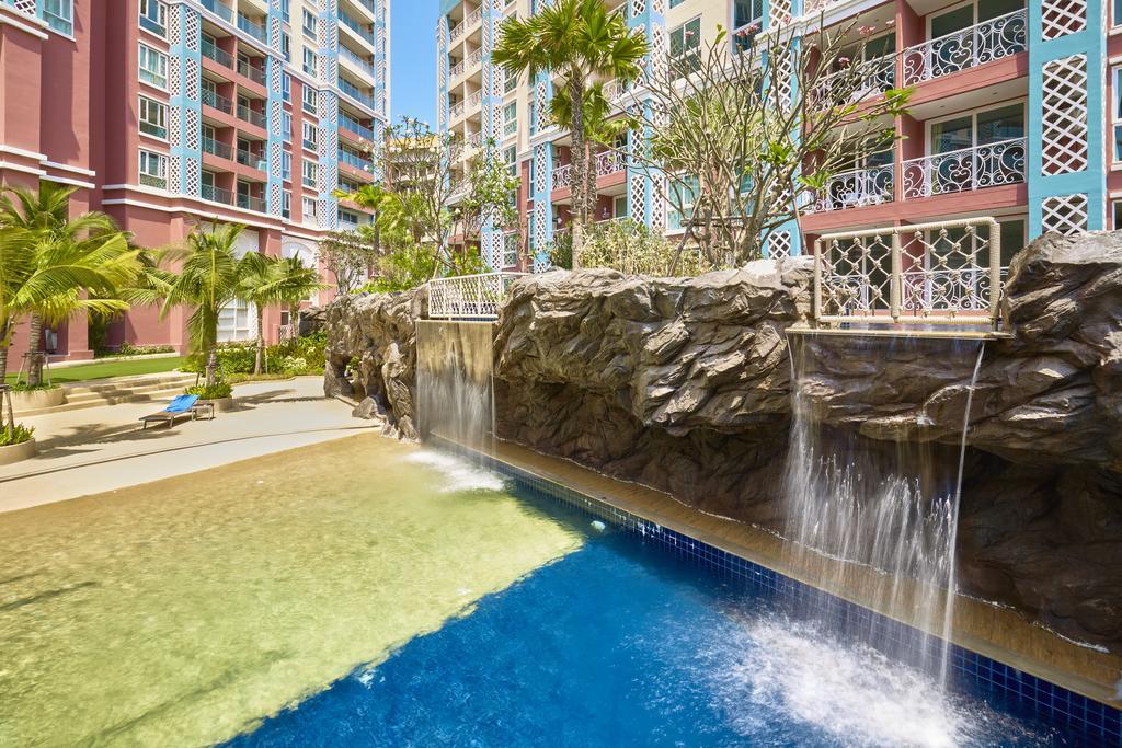 Grand Carribean By Tech Apartment Pattaya Exterior foto