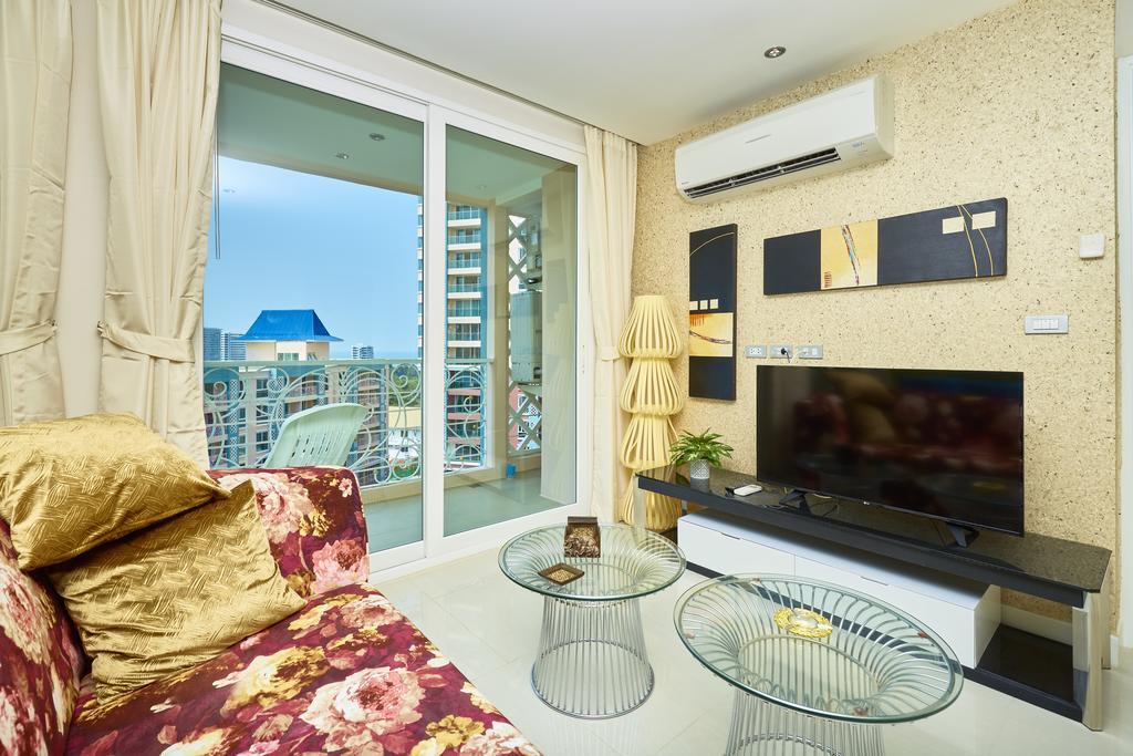 Grand Carribean By Tech Apartment Pattaya Exterior foto